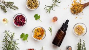 درمان گیاهی کمر درد تاثیر داروهای گیاهی برای رفع درد کمر-min