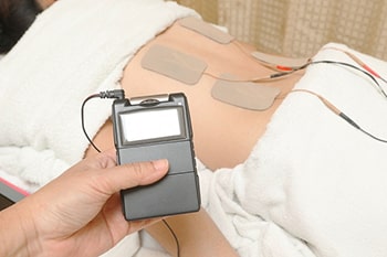 روش‌های درمان کمر درد که از انرژی یا برق استفاده می‌کنند‌