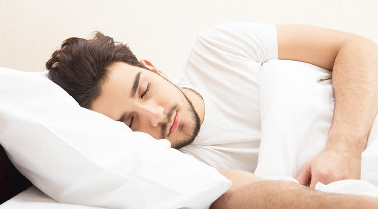 نحوه غلط خواب برای چلوگیری ار گردن درد